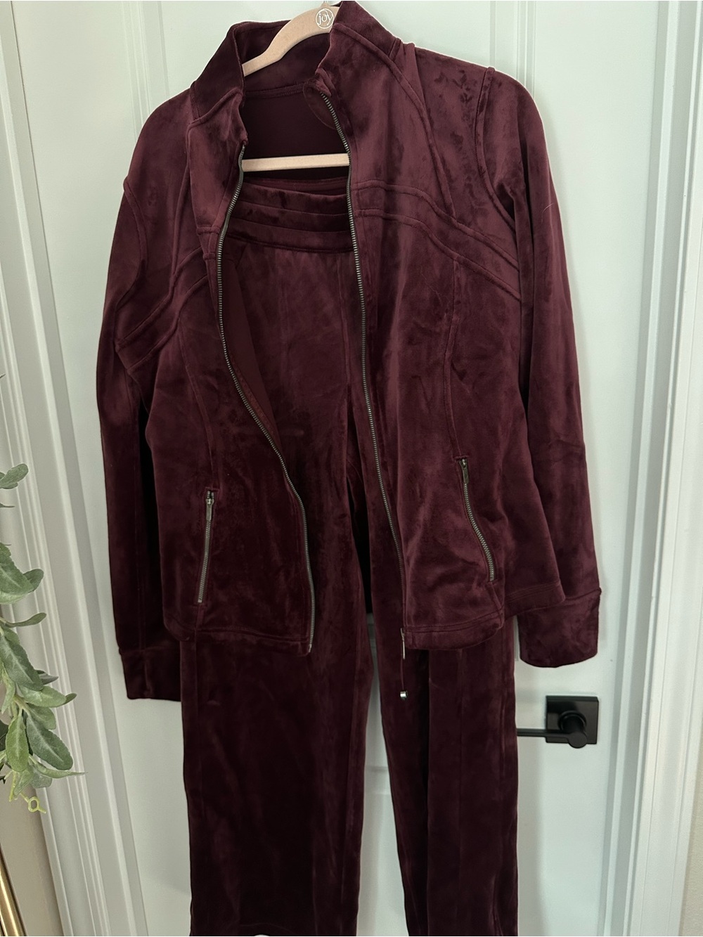 Lululemon velvet set